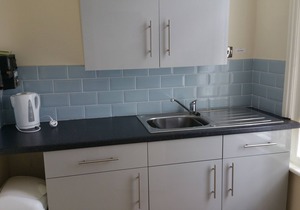 Flat - Sleeps 2 & On Street Parking
