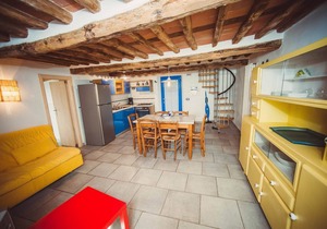 Flat with terrace,A/C, Wi-Fi, pool, e-car charging station, family friendly