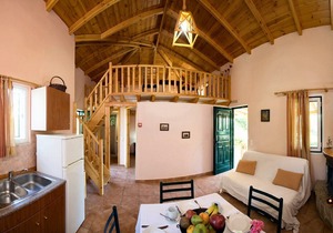 Foufas House 1 -Nices Houses with Shared Pool near by the Beach Sandy