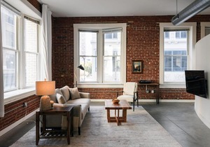 FRONTDESK Spacious 2 BR Apt in Downtown STL