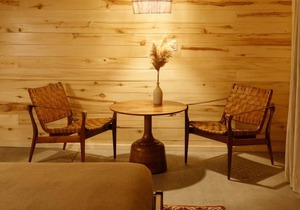 Frontier Drive-Inn | Suite 12