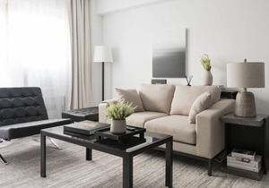 Fully Equipped 1BR steps to BJC and Park