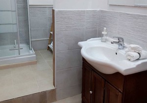 FURNISHED HOUSE 1.5 KM FROM THE SEA