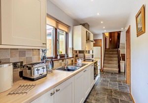 Ger y Faen - Two Bedroom House, Sleeps 4