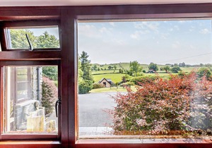 Ger y Faen - Two Bedroom House, Sleeps 4