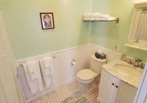 Gifford-Risley House Bed and Breakfast