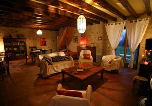 Gite Beaune-d'Allier, 7 bedrooms, 15 persons