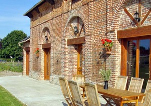 Gite Gonneville-sur-Scie, 4 bedrooms, 8 persons