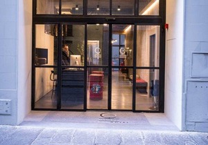 Globus Urban Hotel