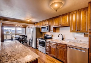 Gold Point #5-C: Impeccable Views - Scenic Hot Tub Access