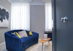 GOLDEN DRAGON SUITES 102