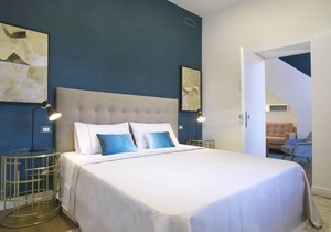 GOLDEN DRAGON SUITES 201