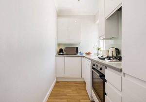 Gorgeous and bright one bedroom in trendy Chelsea