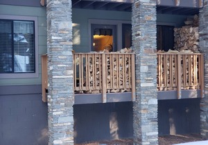 Gorgeous Condo - Walk To Eagle Express/Chair 15! Pet Friendly!