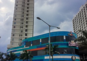 Gorgeous Studio Cinere Bellevue Apartment