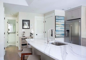 Gorgeous view, central location, spacious villa!
