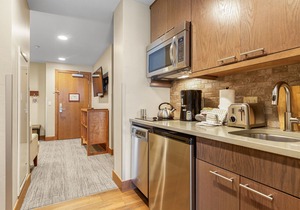 Grand Colorado on Peak 8 Suite - Ski-in/out