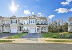 Grande at Canal Pointe 37502 Worcester Dr