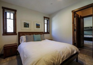 Gray Bear 446 Home