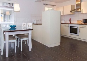 Great holiday apartment on the Baltic Sea with a large south-facing balcony, whirlpool tub and fireplace - Strandpark Graal