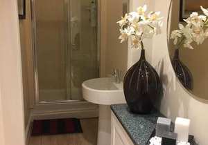 Great Location 1 Bedroom Scotstoun Flat