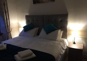 Great Location 2 Bedroom Scotstoun Flat
