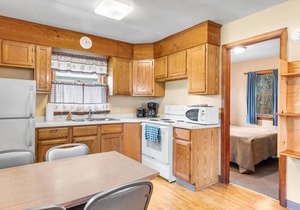 Greenway Log Cottage - 3