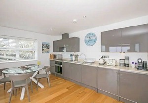 Ground floor, 2 bedroom, Sea view, EV Charger, Large terrace, Free parking