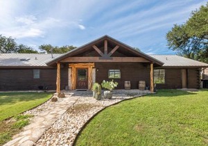 Guadalupe Bluff Log Cabin
