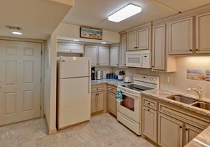 GULFVIEW I 507 (1-Bedroom Condo) with Pool by RedAwning
