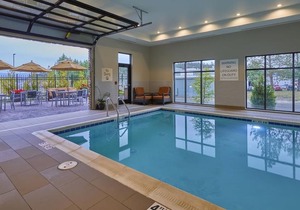 Hampton Inn and Suites Roseburg