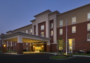 Hampton Inn & Suites Syracuse/Carrier Circle