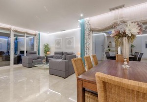 Hanami Alcazaba Beach Penthouse