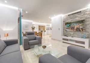Hanami Alcazaba Beach Penthouse