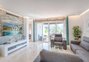 Hanami Alcazaba Beach Penthouse