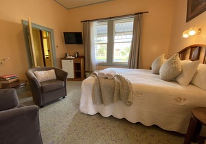 Hanlon Guest House