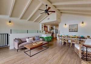 Harbor view dual family home with beach access, balcony & washer/dryer