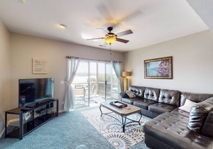 HARBOUR TOWNE 707W | 3 Bed, 2 Bath