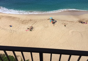 Hawaiian Princess - Remodeled beachfront with spectacular view