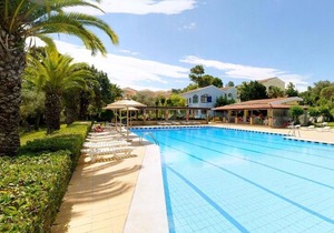 Helion Resort - Two Bedroom Apartment surrounded by beachside gardens