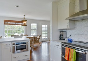 HIGH TIDE - Comfy Home W/Pool, High Tide