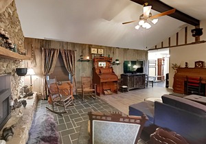 Higher Ground & Cornerstone | 2 Updated Homes | Secluded Mountain-View Lot
