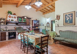 Hill-View Villa in Maletto with Garden