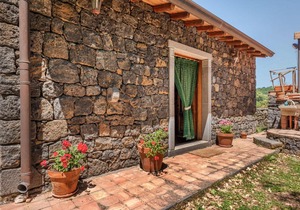 Hill-View Villa in Maletto with Garden