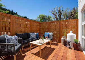 Hillside Villa 1 – Modern 2BR Walk to Town & A/C