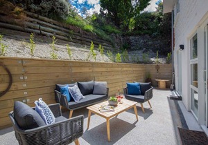 Hillside Villa 2 – Modern 2BR Walk to Town & A/C