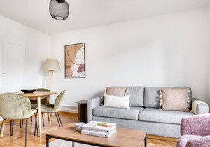 Hip Wipkingen 3.5 Room w/ Storage & W/D, 2 mins to Market, by Blueground