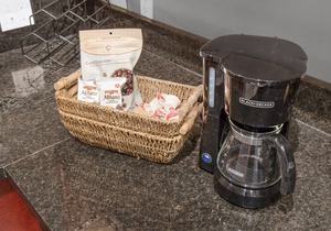 Historic 2-bedrm/2-bth in the heart of Soulard