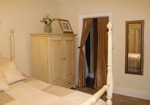 Historical Monroe Manor - Magnolia Room