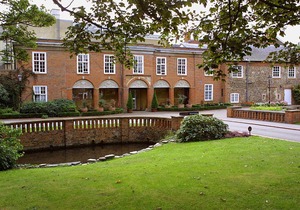 Hitchin Priory